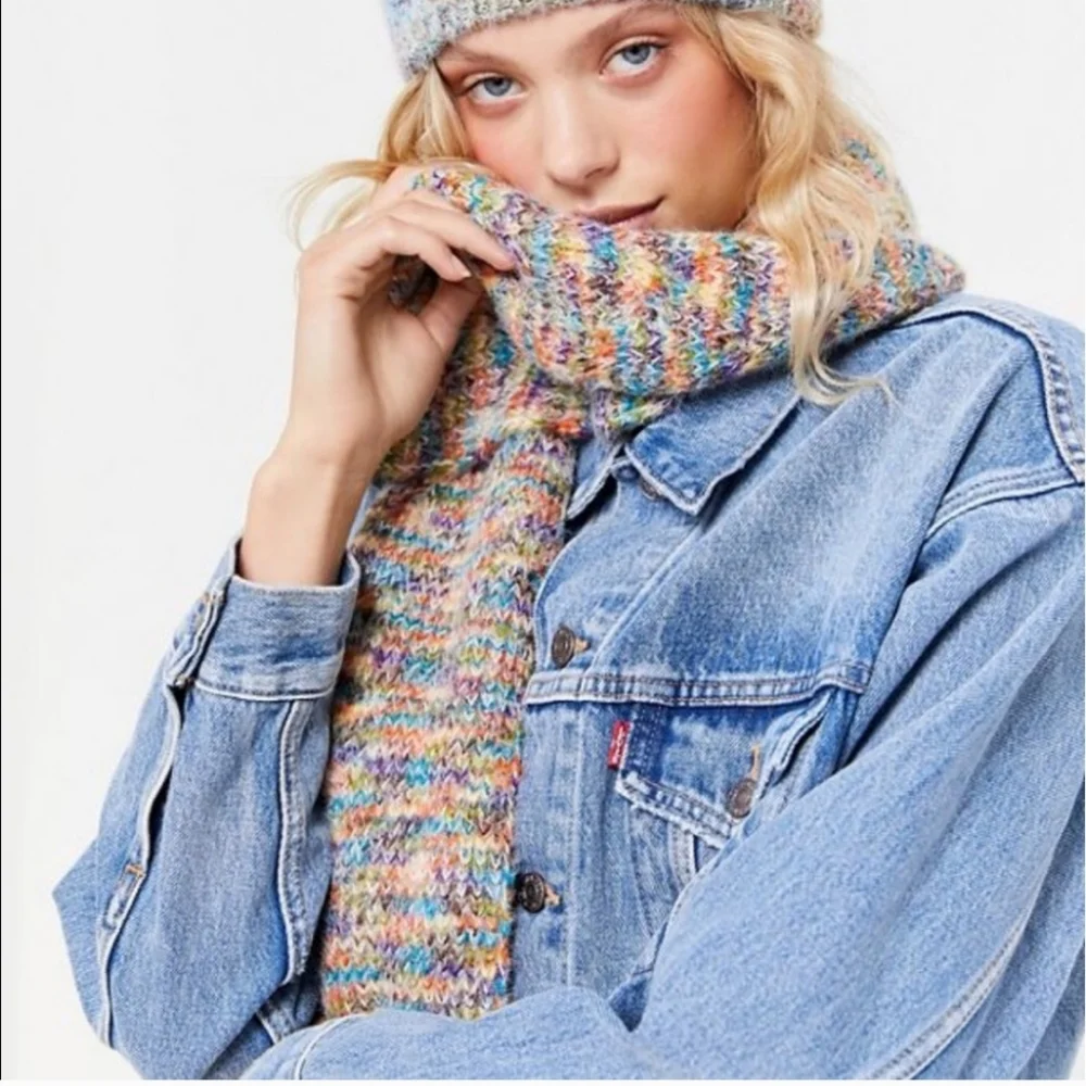 Urban Outfitters space dye knit beanie - Picture 2 of 7